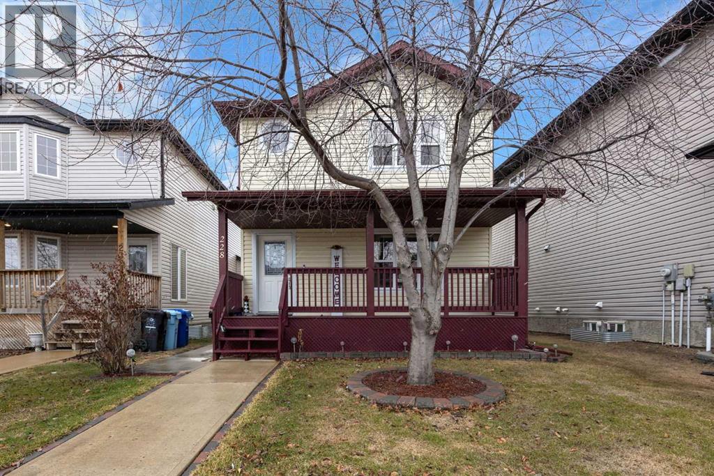 Photo 16 of 228 Coyote Crescent, Fort Mcmurray AB