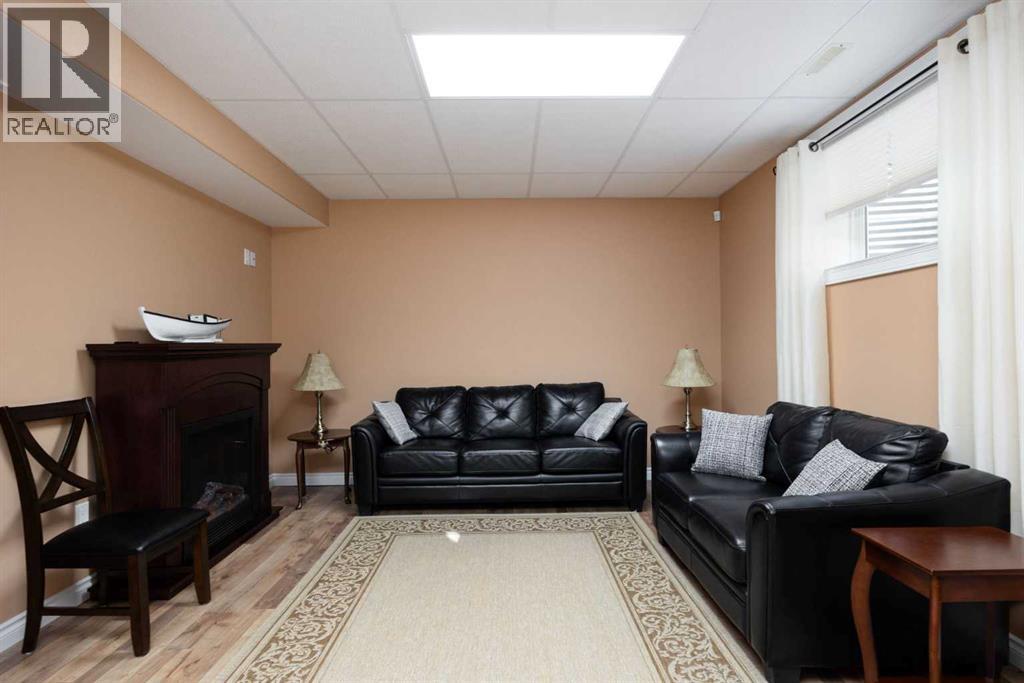 Photo 17 of 228 Coyote Crescent, Fort Mcmurray AB