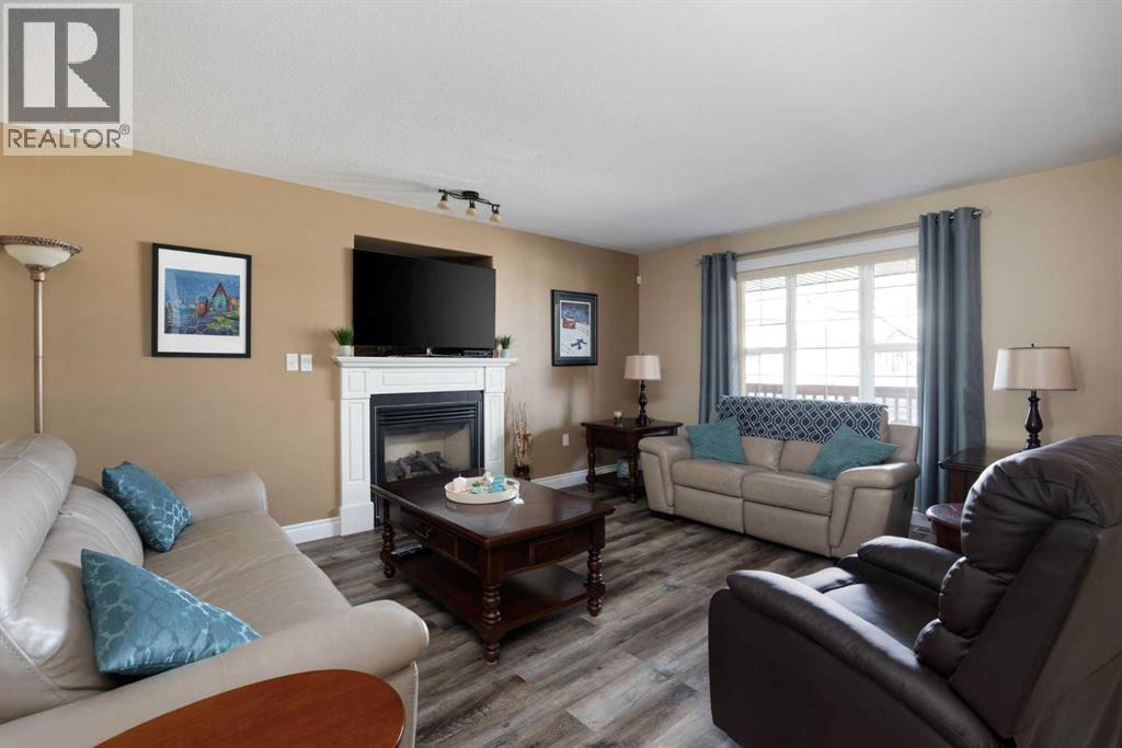 Photo 5 of 228 Coyote Crescent, Fort Mcmurray AB