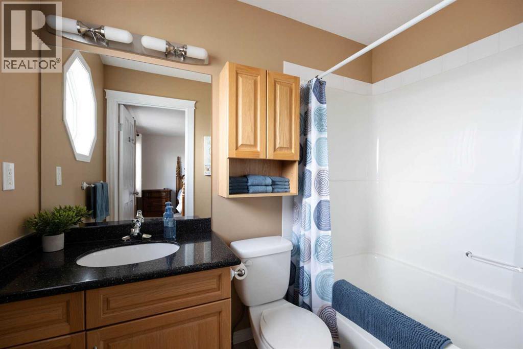 Photo 6 of 228 Coyote Crescent, Fort Mcmurray AB