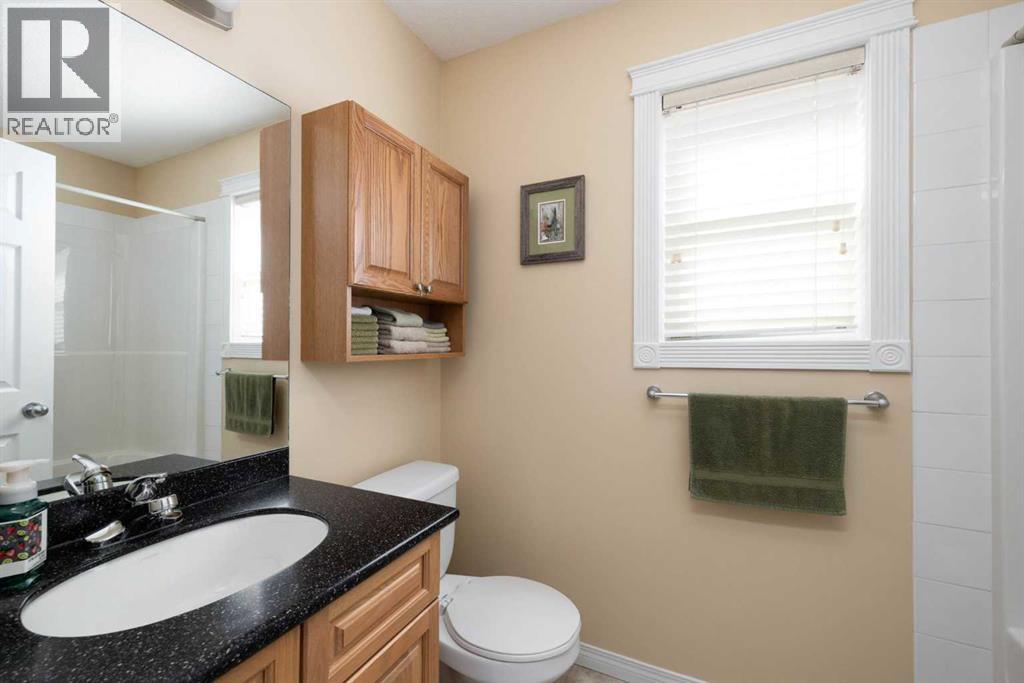 Photo 14 of 228 Coyote Crescent, Fort Mcmurray AB