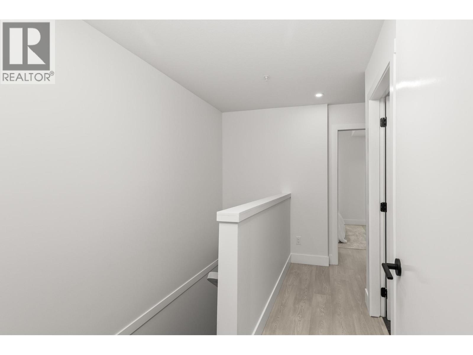  1228 Pacific Avenue, Kelowna