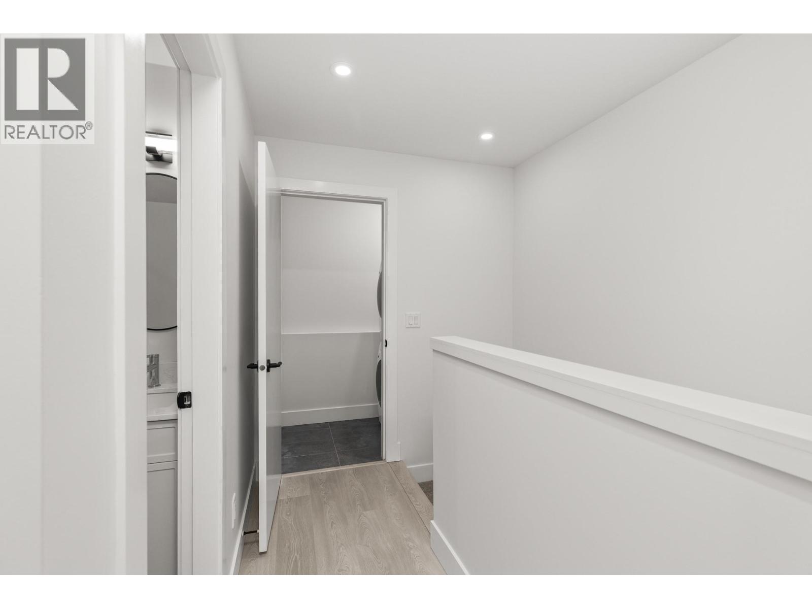  1228 Pacific Avenue, Kelowna