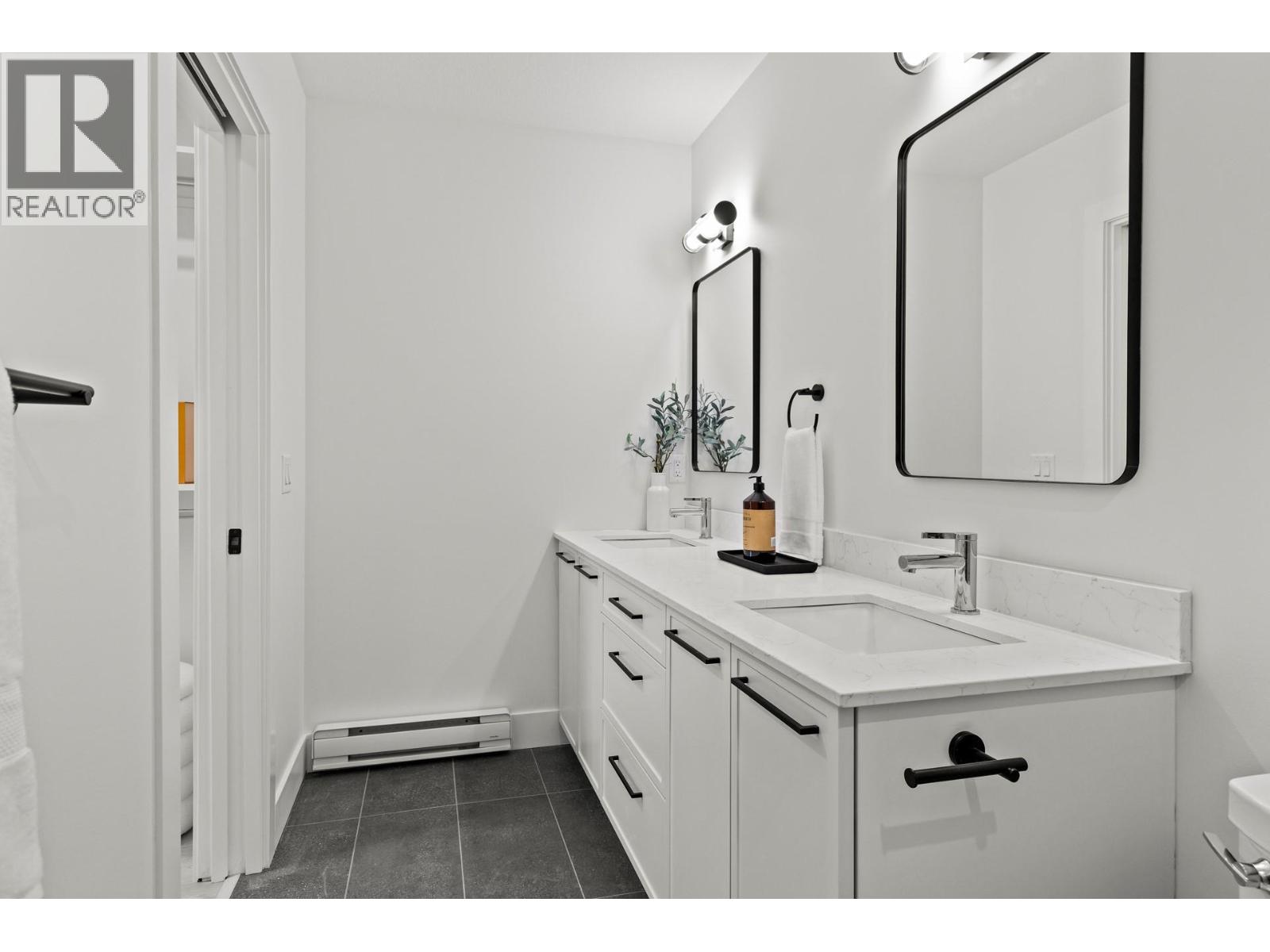  1228 Pacific Avenue, Kelowna