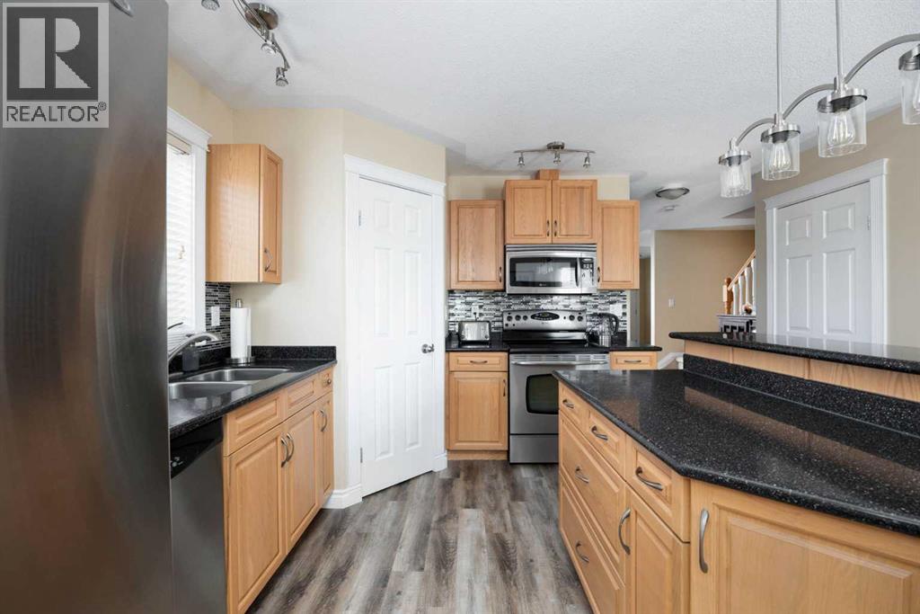 Photo 27 of 228 Coyote Crescent, Fort Mcmurray AB