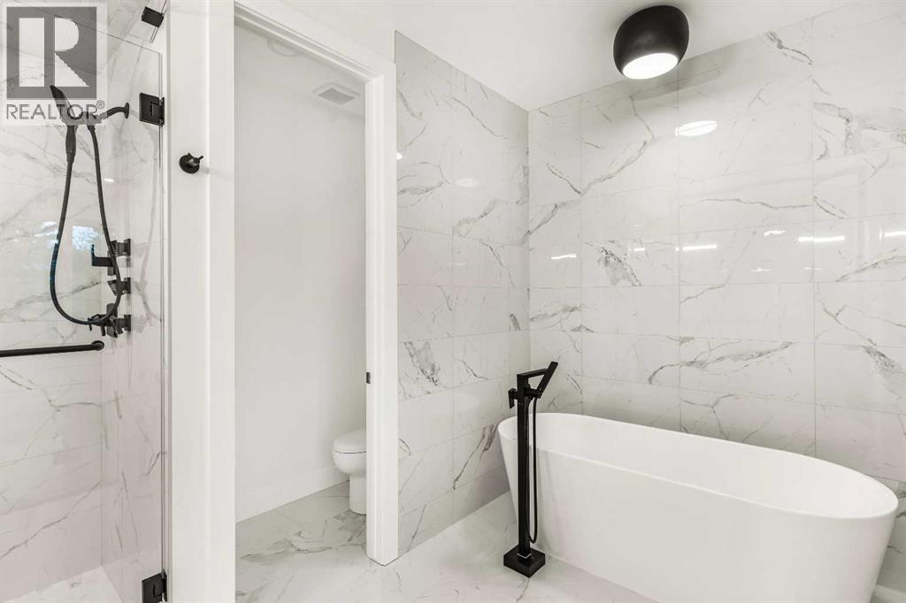 Photo 1 of 520 34 A Street Nw, Calgary AB