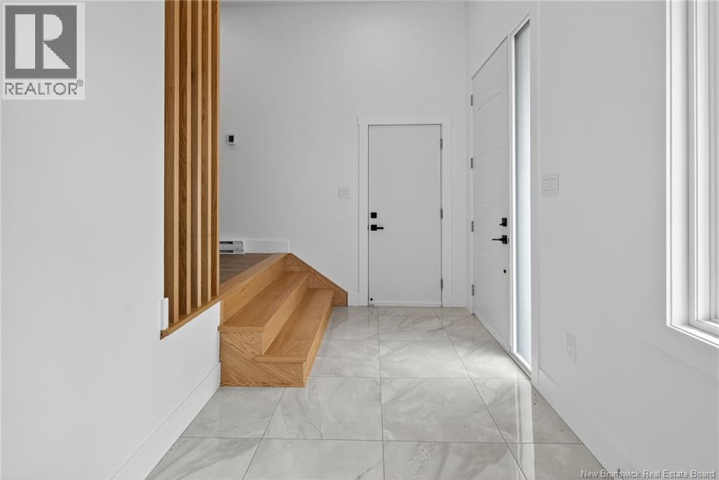18 WEAVERS WAY - 5