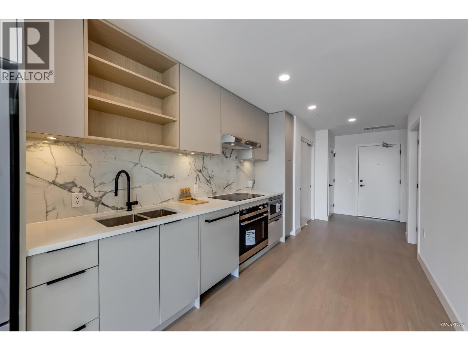 Photo 16 of 455 422 E 3rd Street, North Vancouver BC