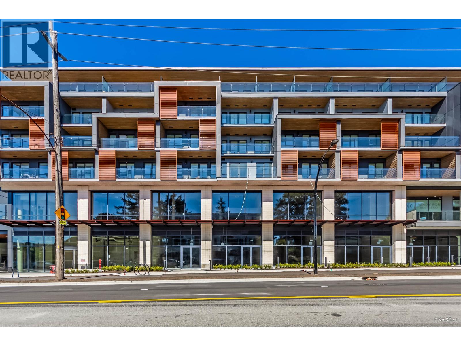 Photo 3 of 455 422 E 3rd Street, North Vancouver BC