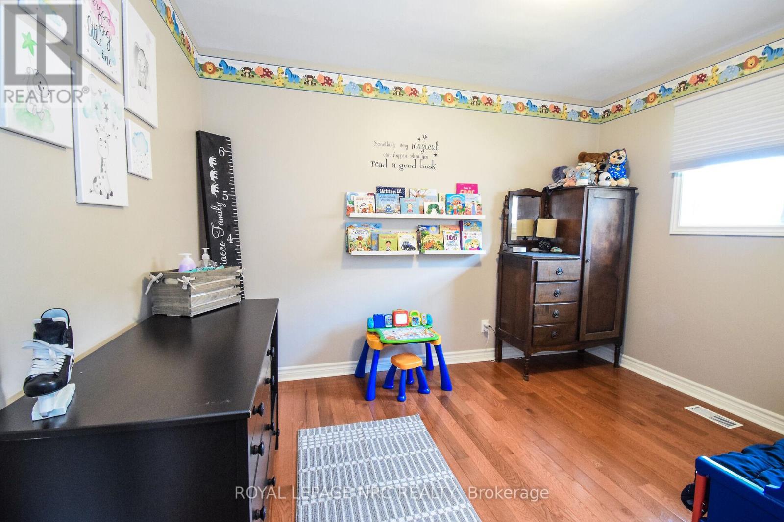 Photo 25 of 4 Belair Drive, St Catharines ON
