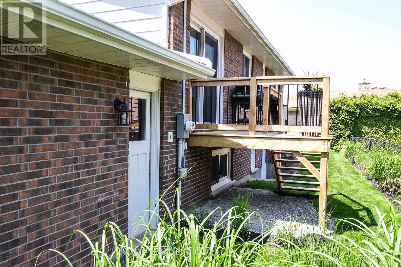 Photo 18 of 4 Belair Drive, St Catharines ON