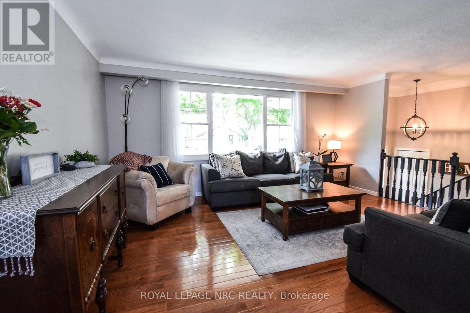 Photo 7 of 4 Belair Drive, St Catharines ON