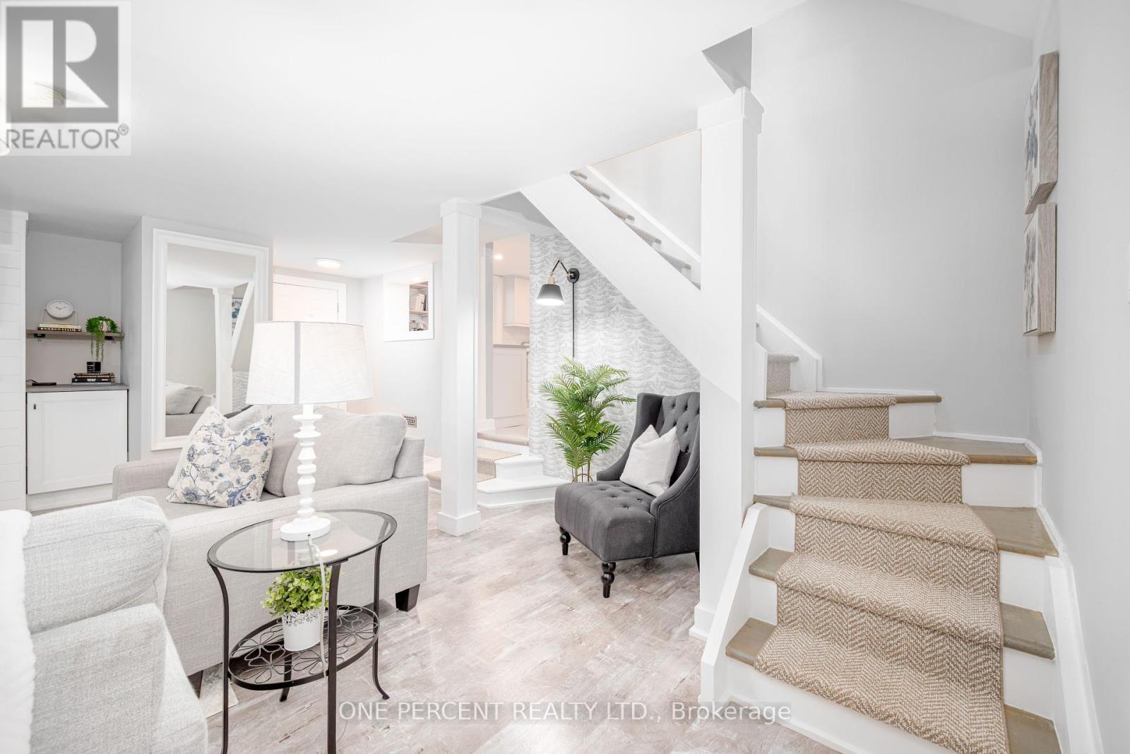 Photo 39 of 406 Peter Street N, Orillia ON