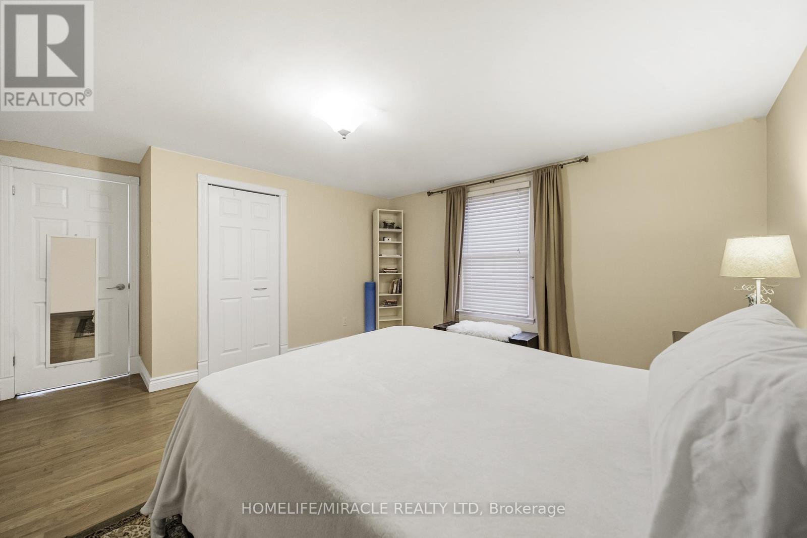 Photo 28 of 38 River View Drive, Brampton ON