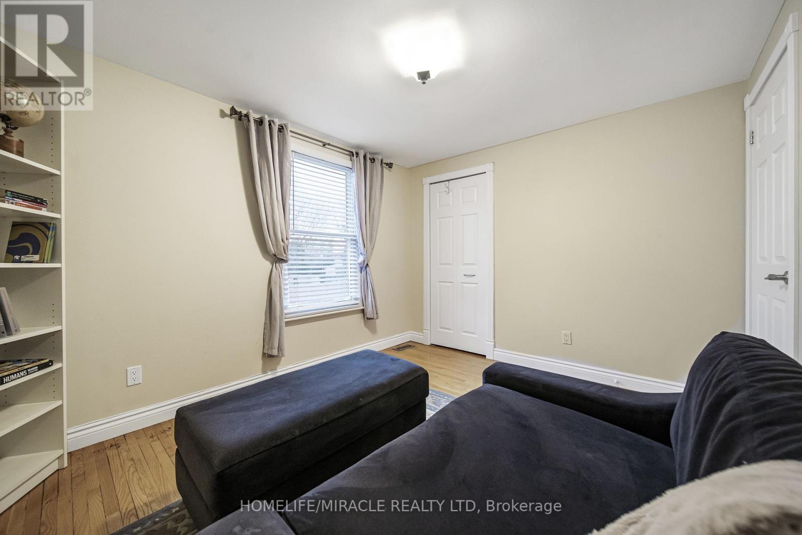 Photo 40 of 38 River View Drive, Brampton ON