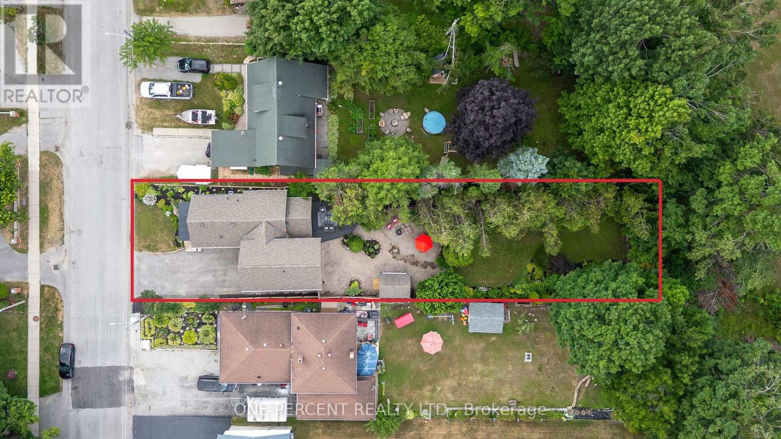 Photo 19 of 406 Peter Street N, Orillia ON