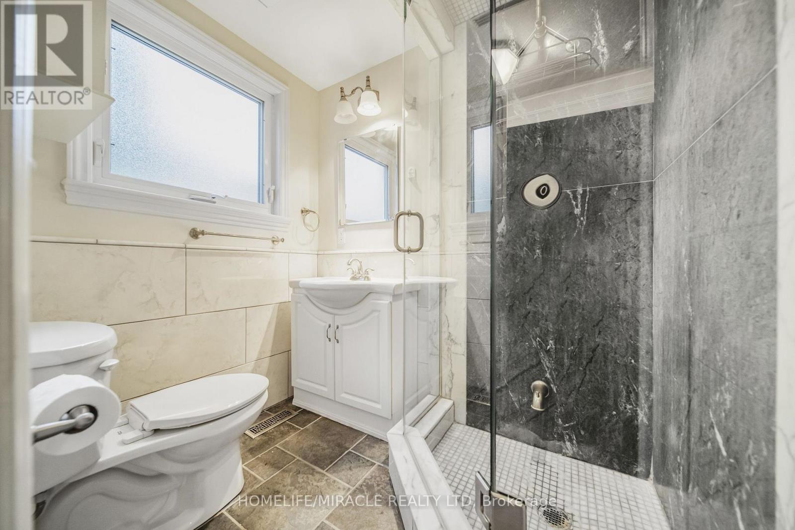 Photo 43 of 38 River View Drive, Brampton ON