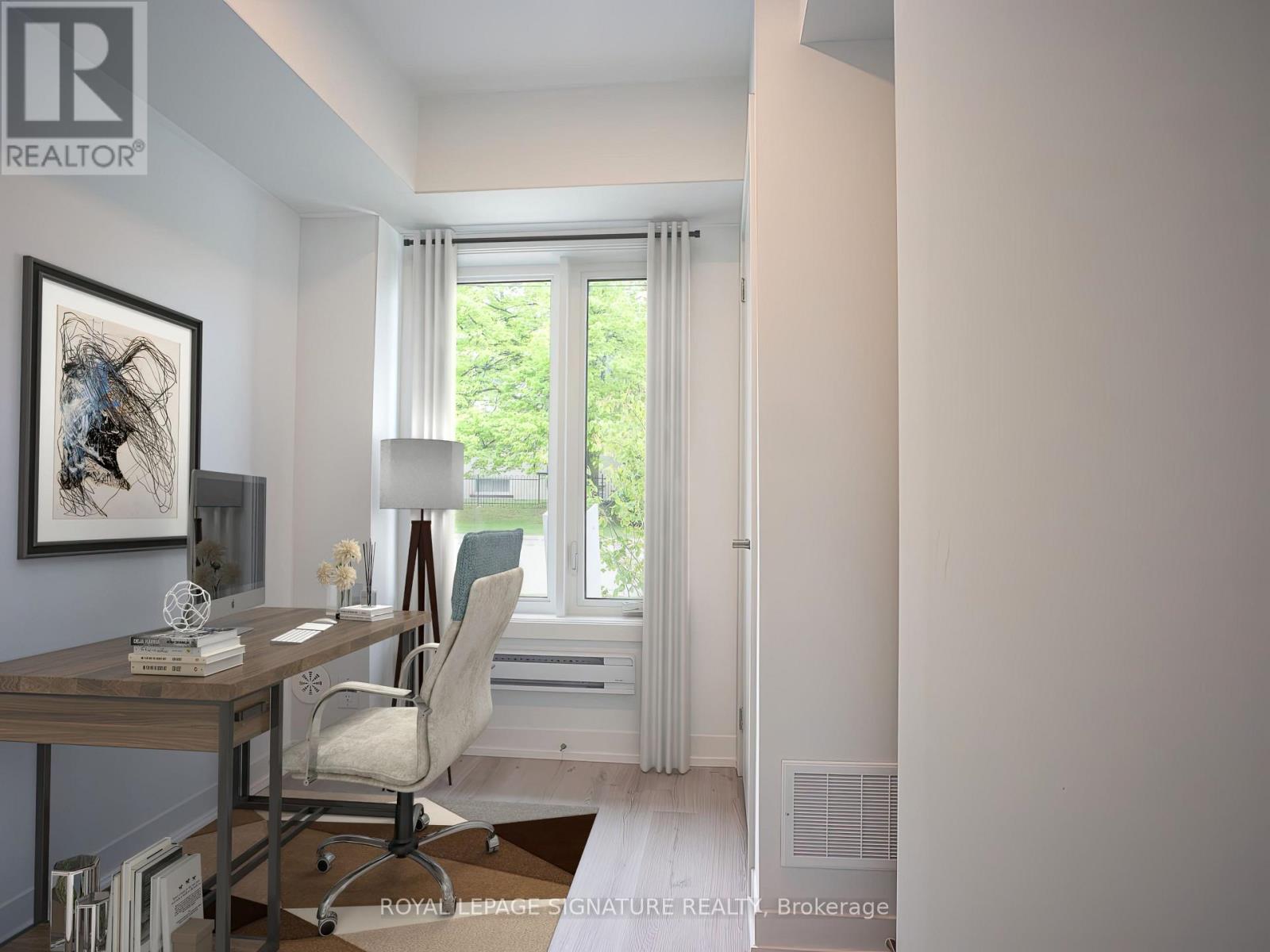 Photo 12 of 64 B Tisdale Avenue, Toronto ON