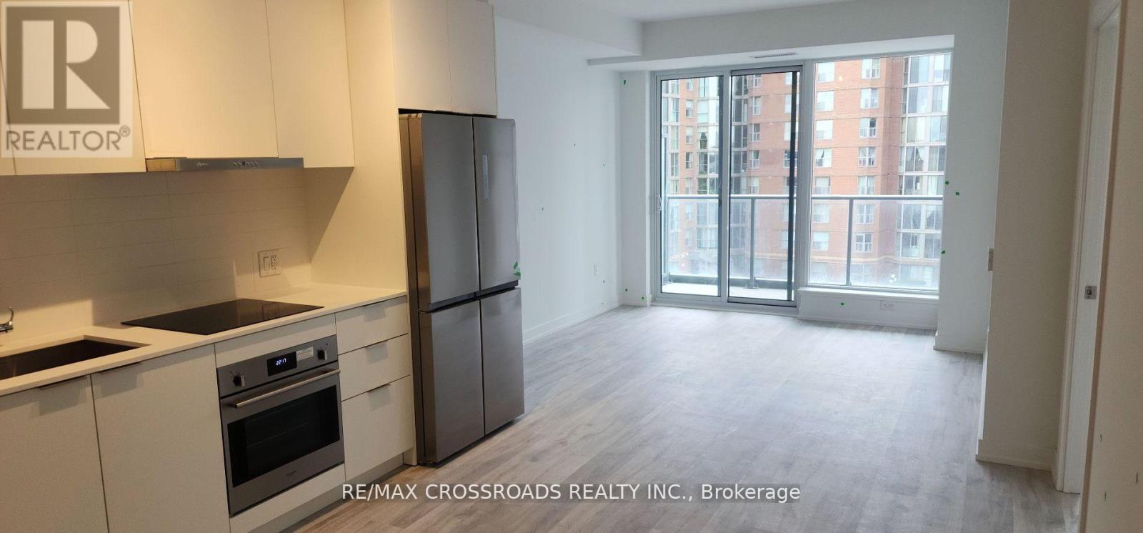 Photo 10 of 510 8 Olympic Garden Drive, Toronto ON