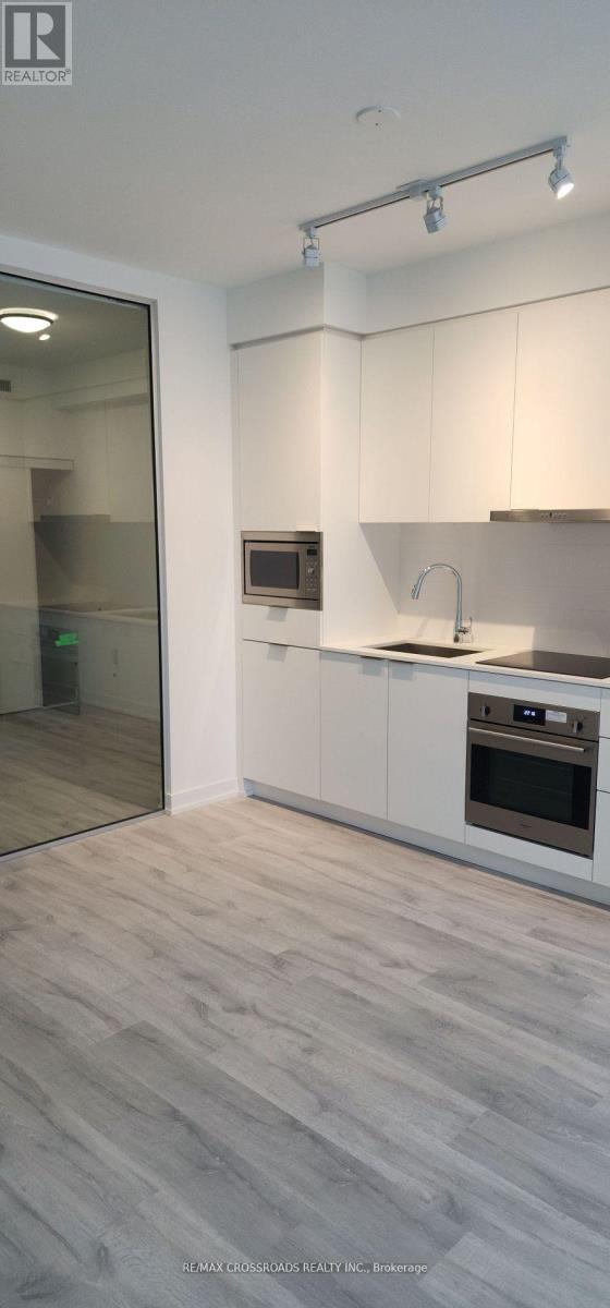 Photo 6 of 510 8 Olympic Garden Drive, Toronto ON