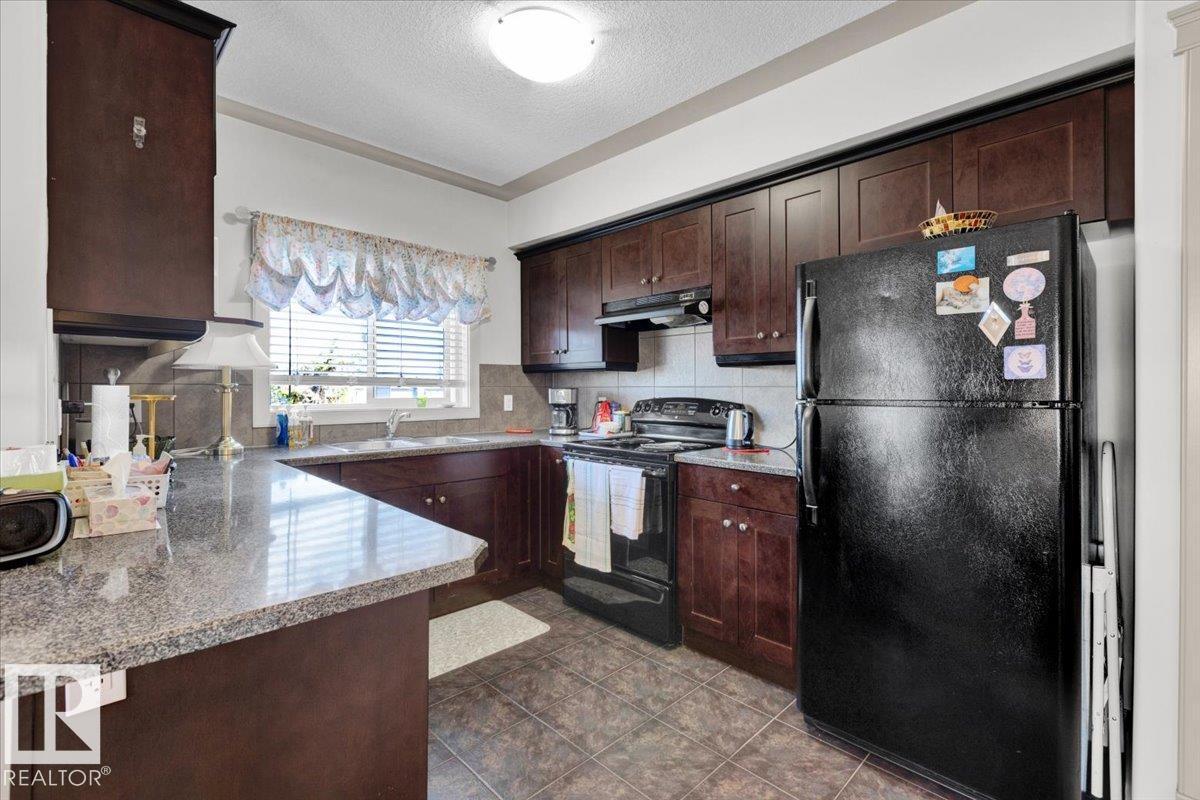 Photo 8 of 301 4415 48 St, Leduc AB