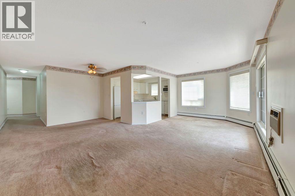 Photo 6 of 104 5120 49 Street, Lloydminster AB