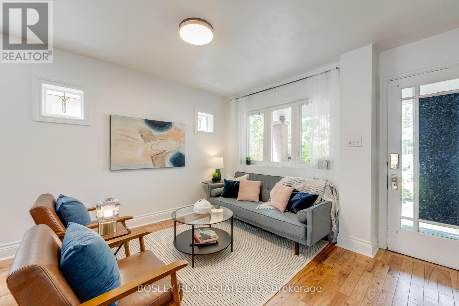 Photo 2 of 55 Robbins Avenue, Toronto ON