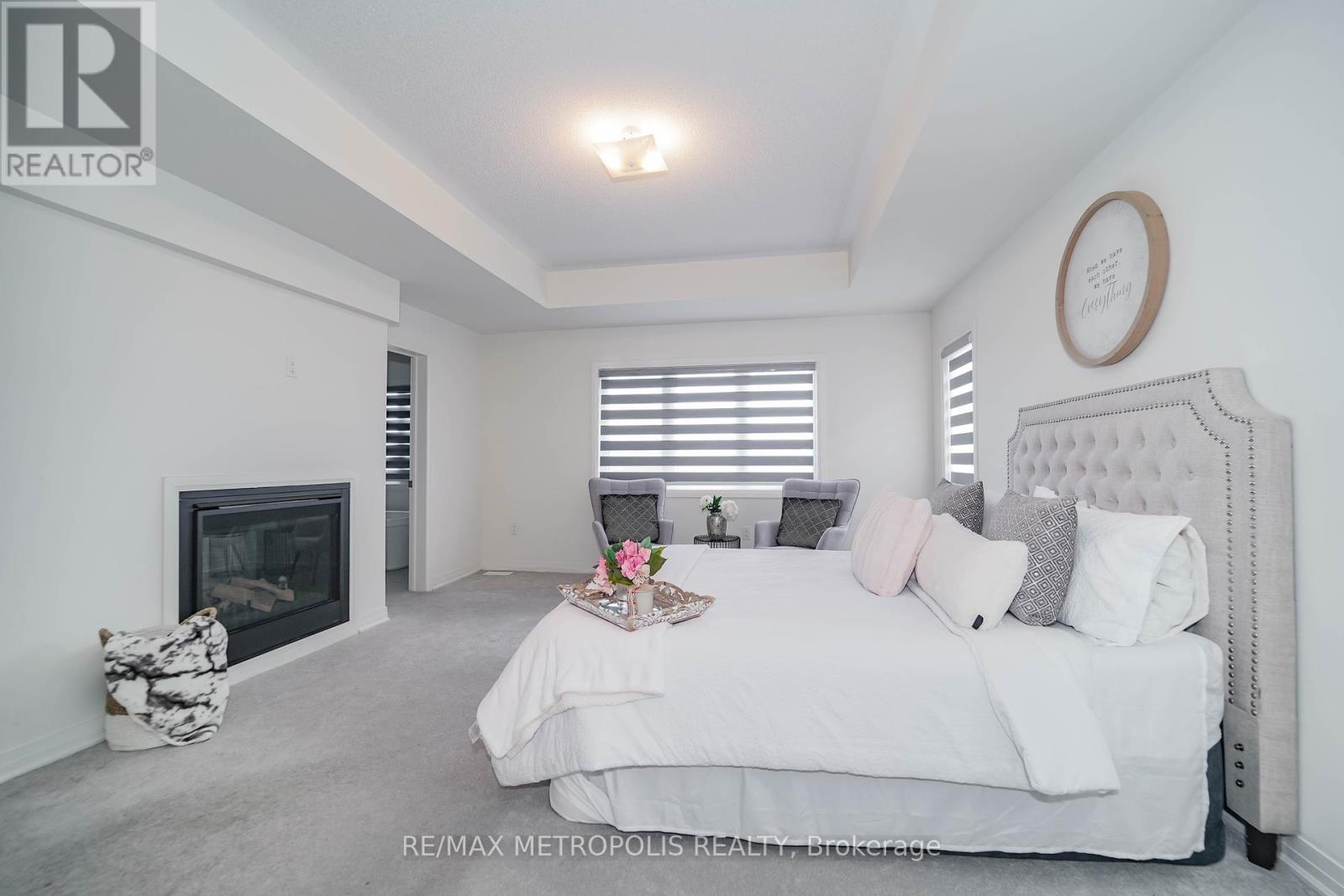 Photo 43 of 11 Yacht Drive, Clarington ON