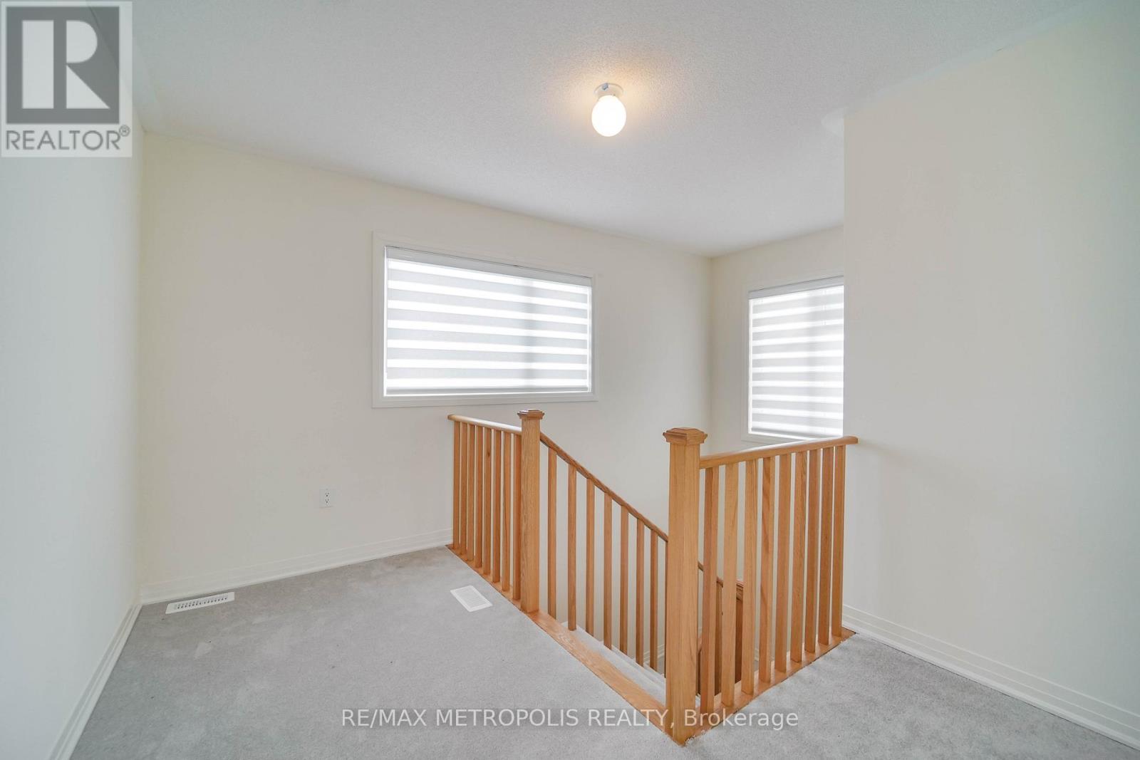 Photo 21 of 11 Yacht Drive, Clarington ON