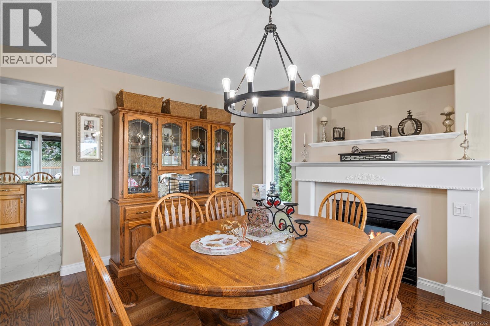 Photo 10 of 1072 Roberton Blvd, Parksville BC