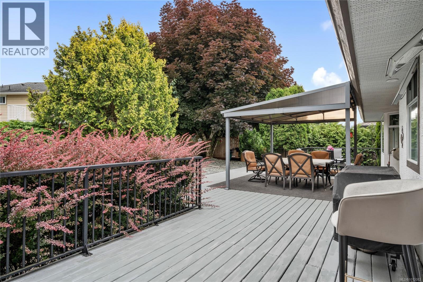 Photo 49 of 1072 Roberton Blvd, Parksville BC
