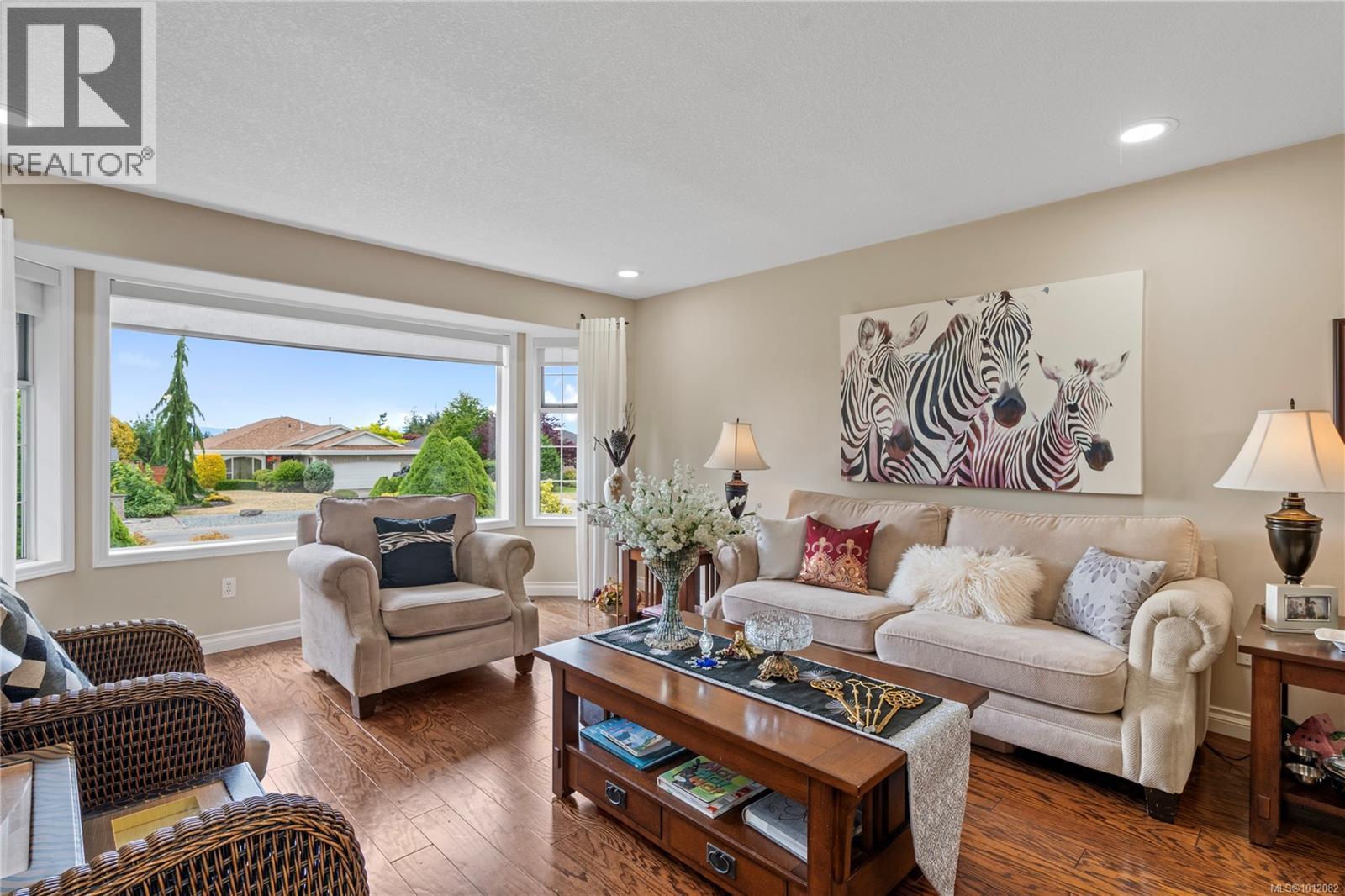 Photo 7 of 1072 Roberton Blvd, Parksville BC