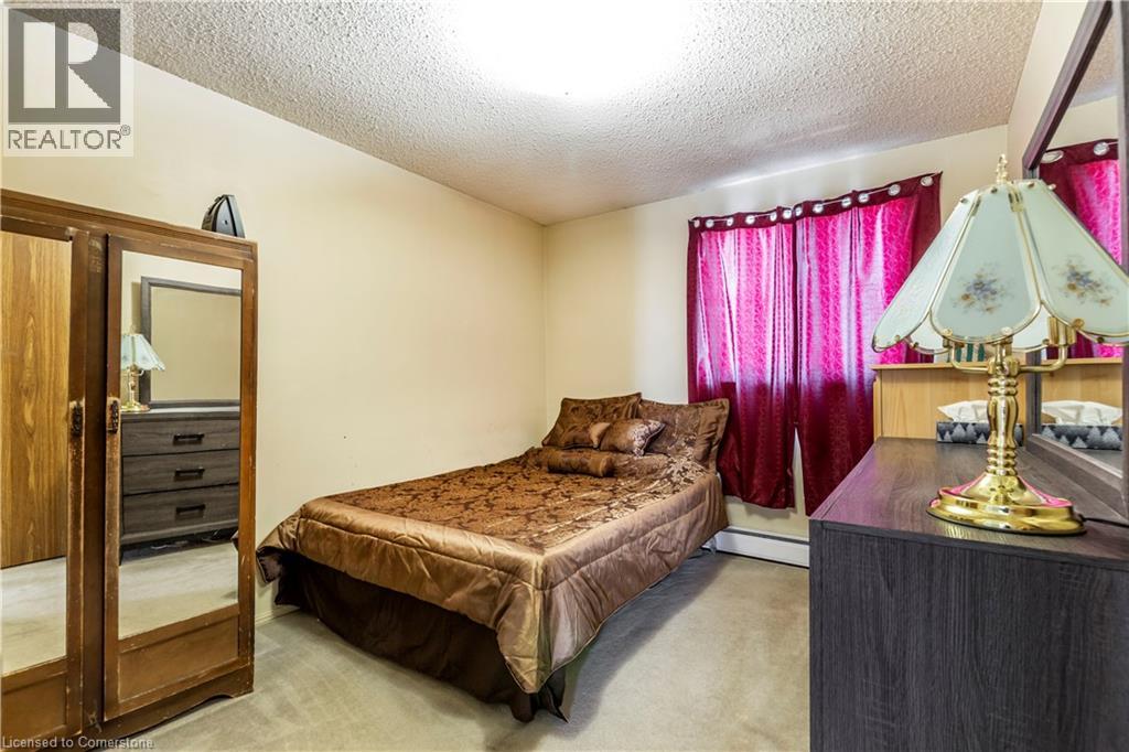 Photo 13 of 1295 Cannon Street E, Hamilton ON