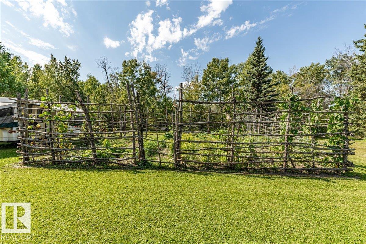 Photo 8 of 214 271022 Twp Road 480, Rural Wetaskiwin County AB