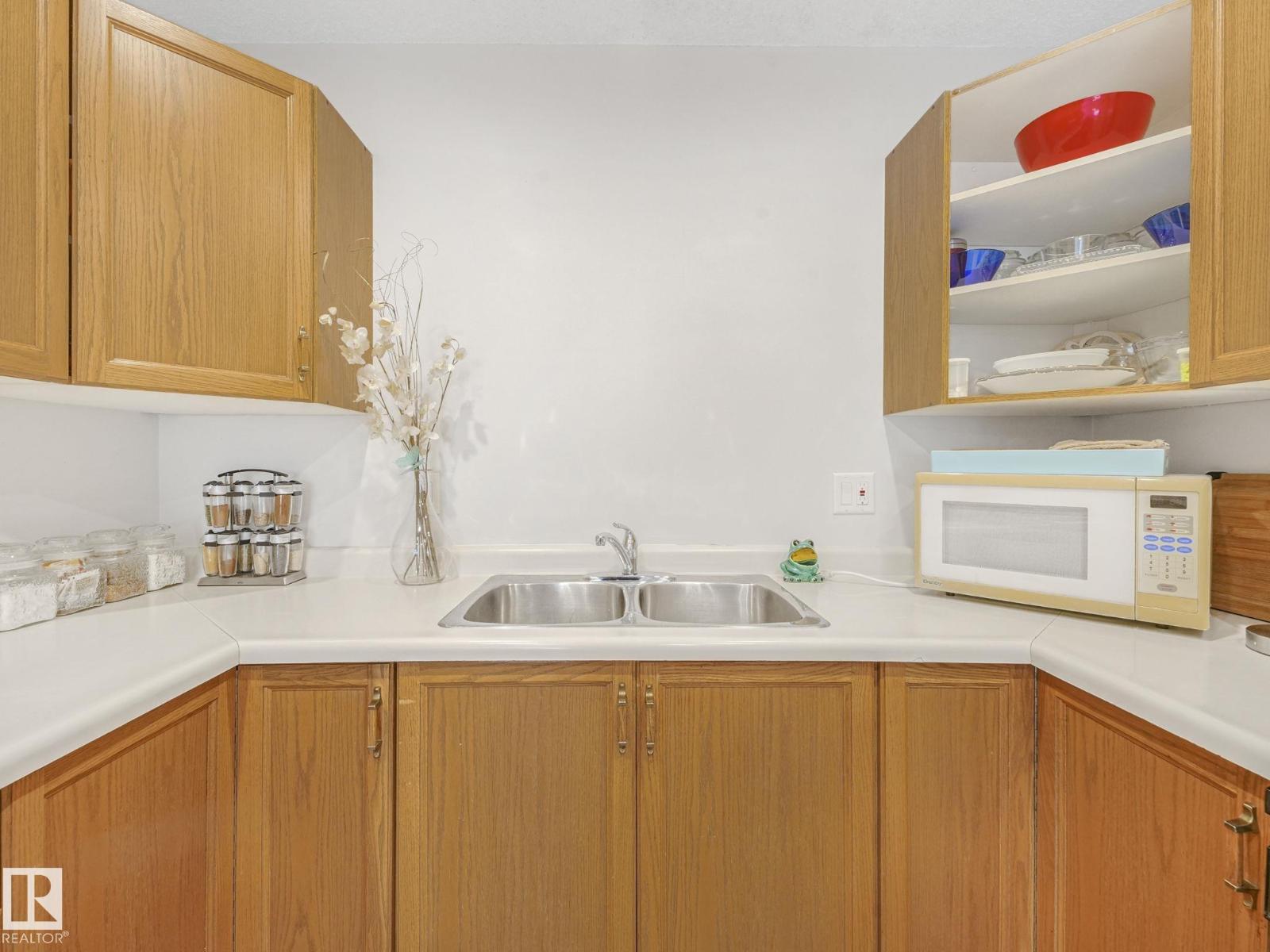 Photo 65 of 13810 75 St Nw, Edmonton AB