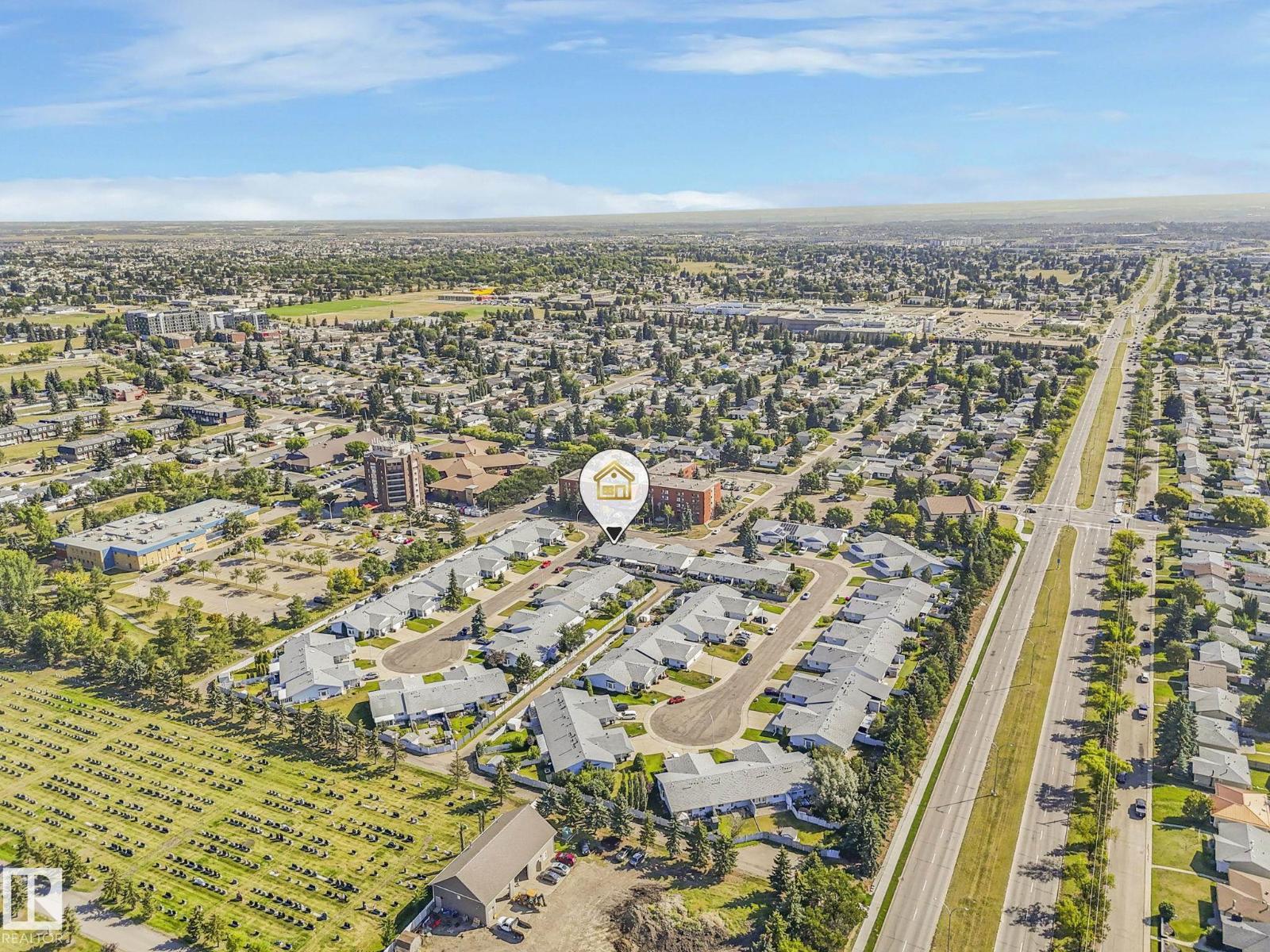 Photo 26 of 13810 75 St Nw, Edmonton AB