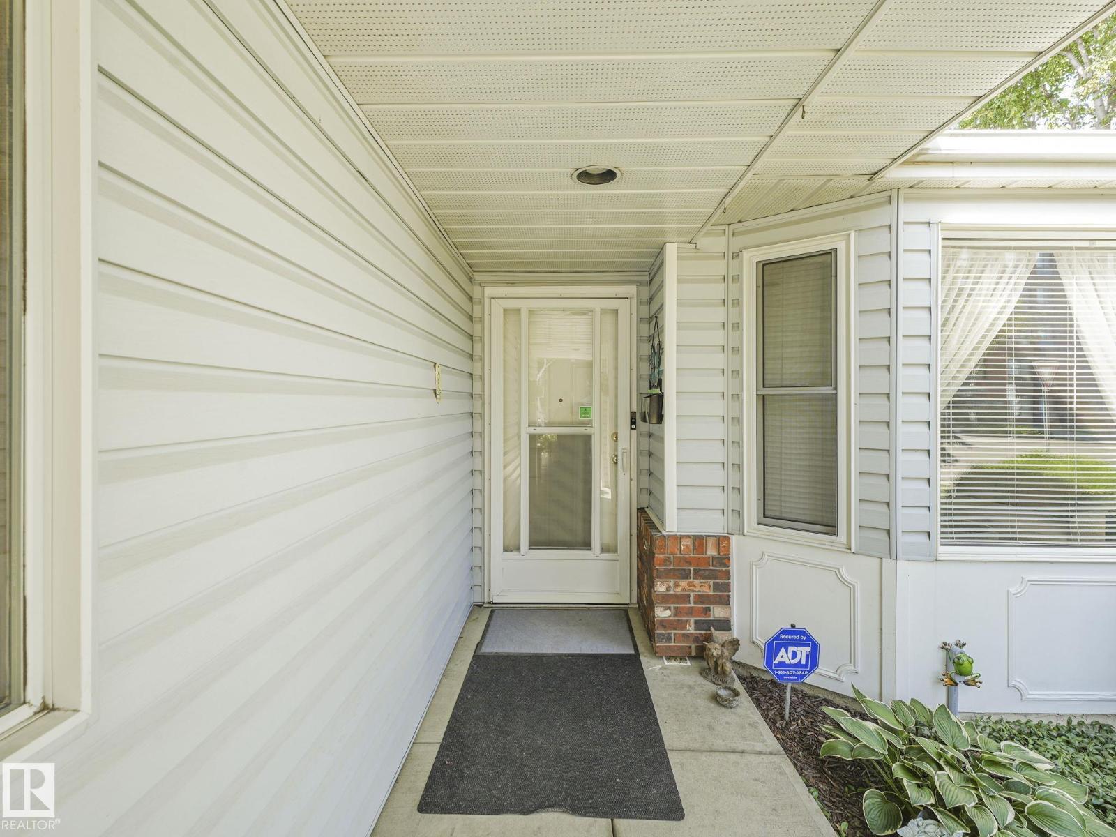 Photo 36 of 13810 75 St Nw, Edmonton AB