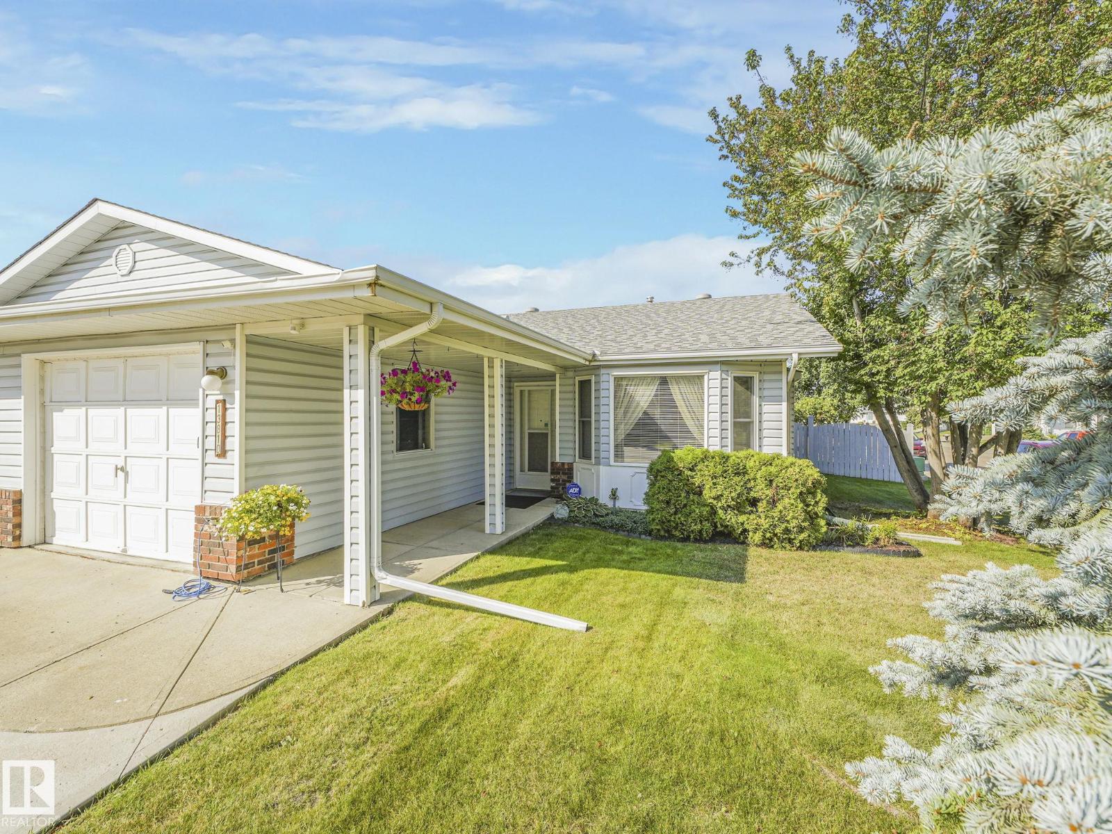 Photo 61 of 13810 75 St Nw, Edmonton AB