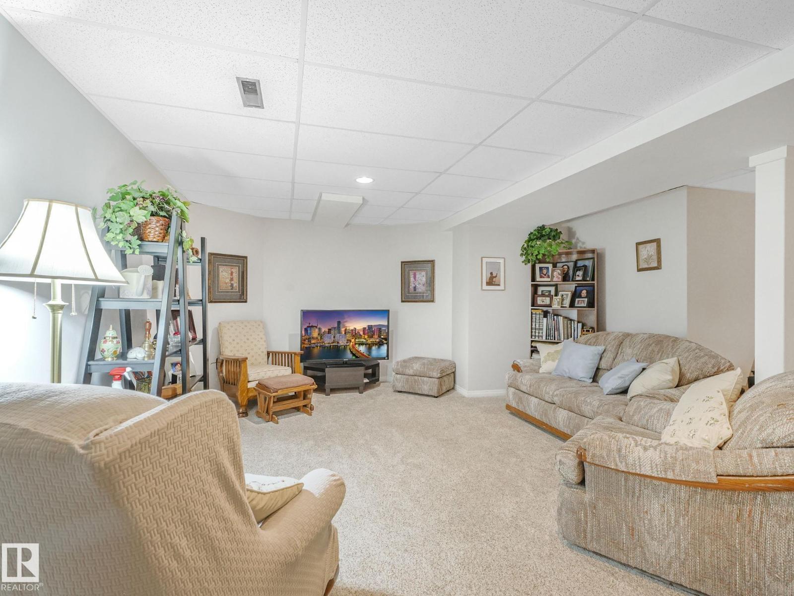 Photo 29 of 13810 75 St Nw, Edmonton AB