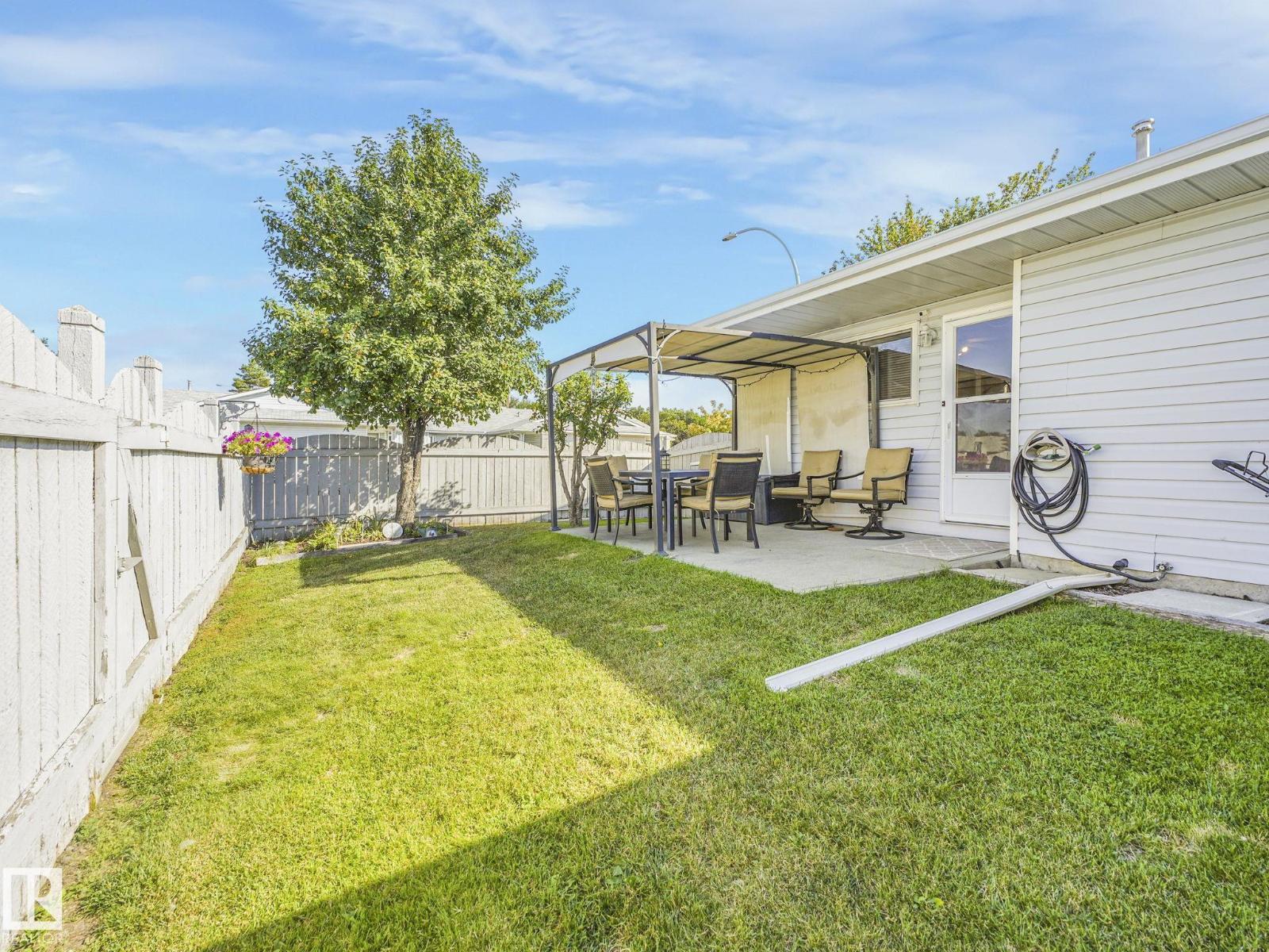 Photo 23 of 13810 75 St Nw, Edmonton AB