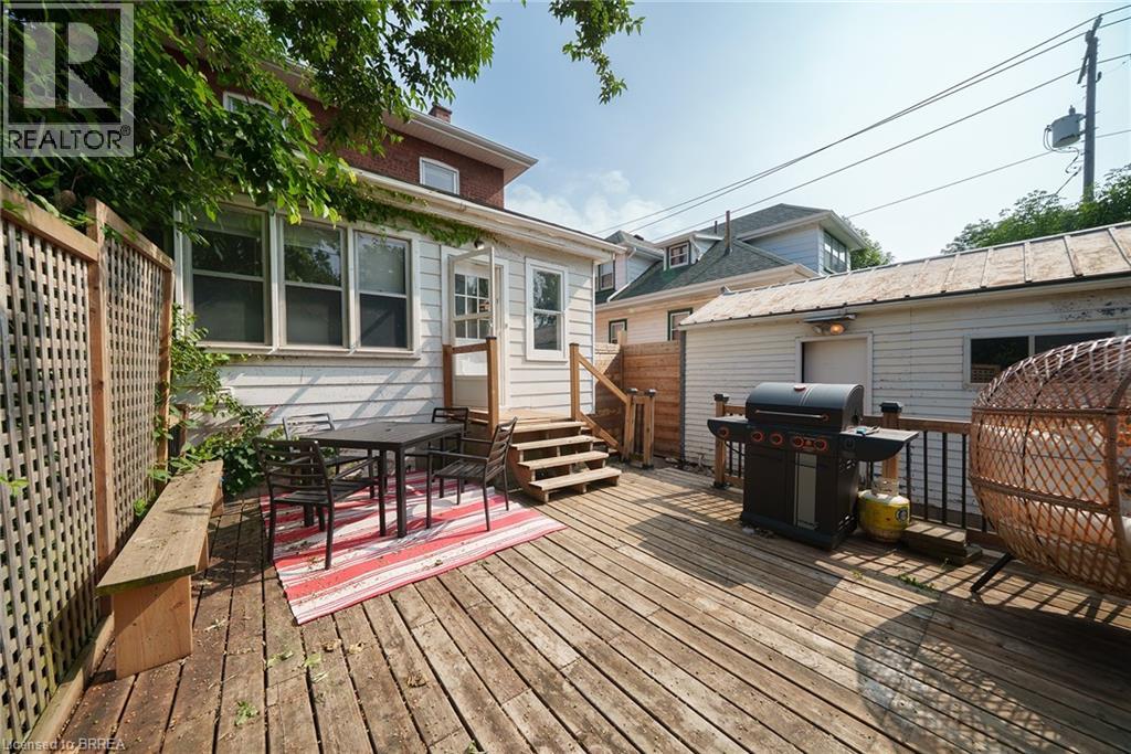 Photo 14 of 165 East Avenue, Brantford ON