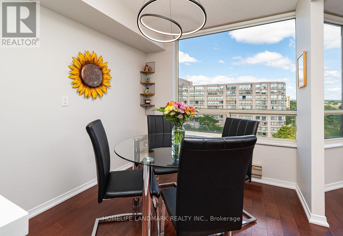 Photo 27 of 712 175 Cedar Avenue, Richmond Hill ON