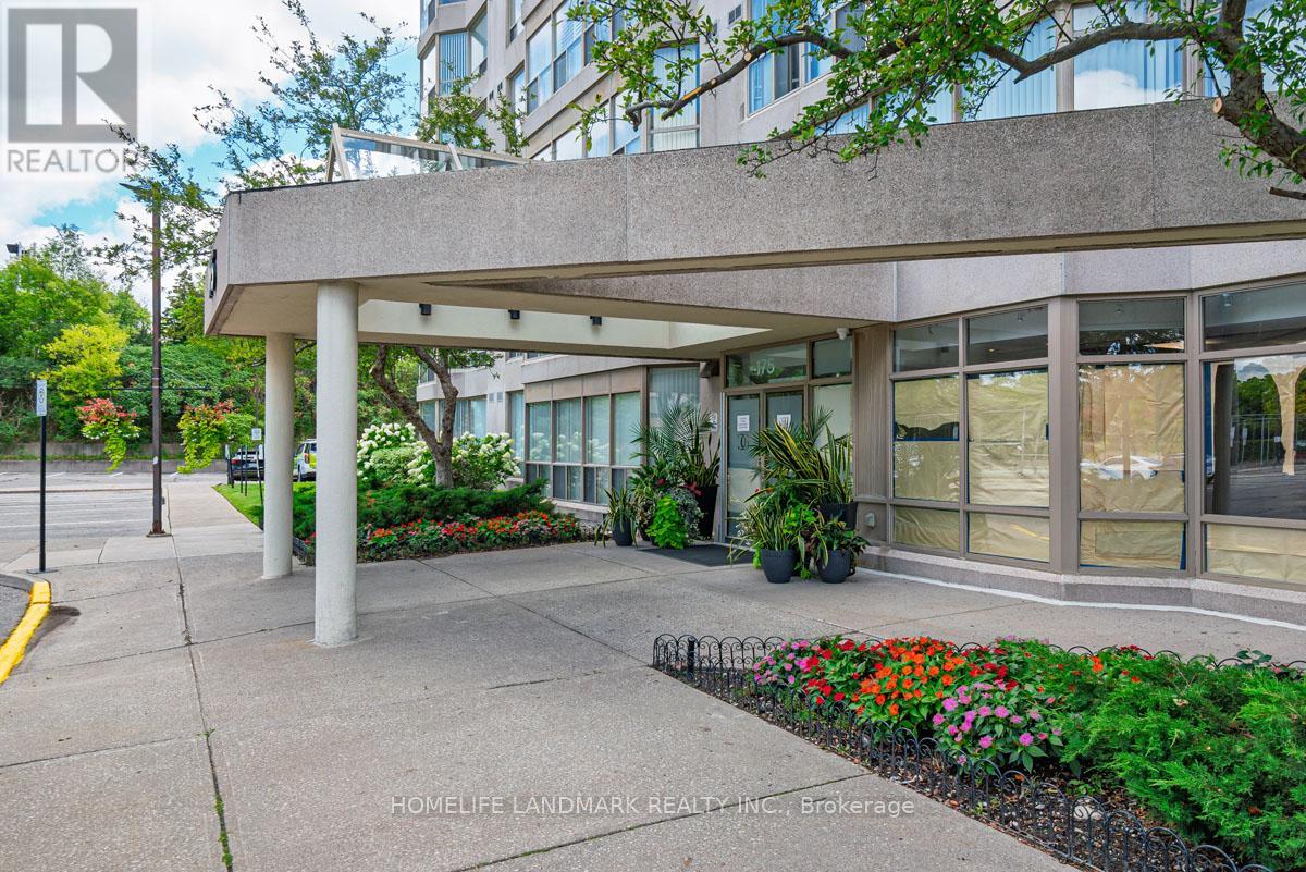 Photo 32 of 712 175 Cedar Avenue, Richmond Hill ON