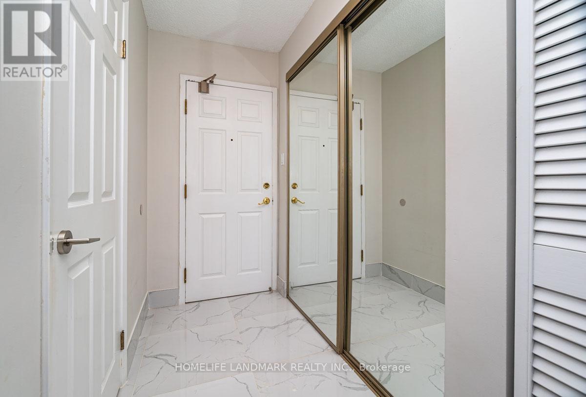 Photo 21 of 712 175 Cedar Avenue, Richmond Hill ON