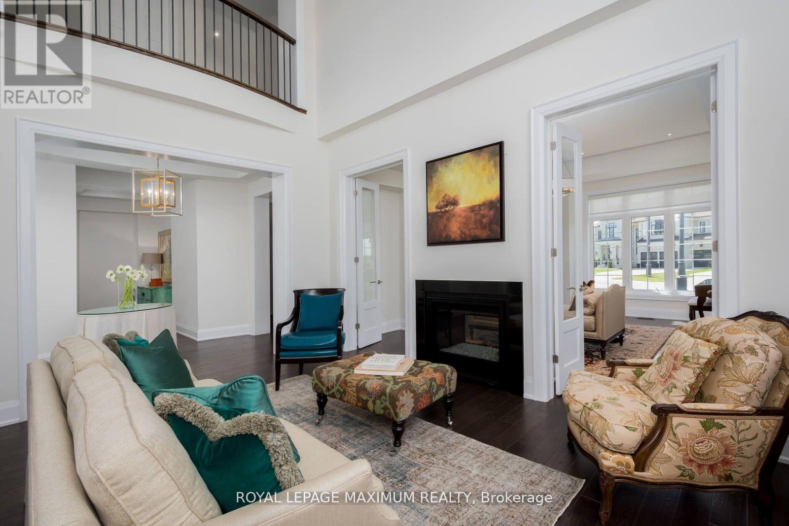 Photo 33 of 49 Mary Natasha Court, Vaughan ON