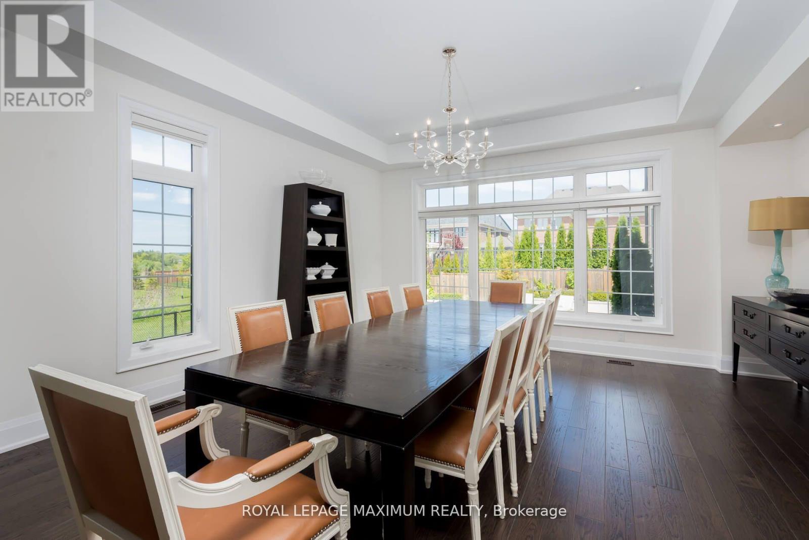 Photo 18 of 49 Mary Natasha Court, Vaughan ON