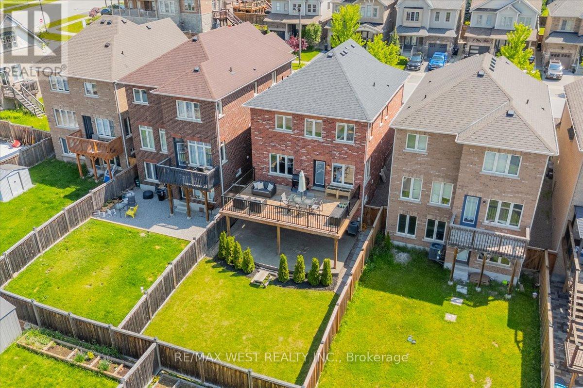 Photo 9 of 6 Cherry Lane, New Tecumseth ON