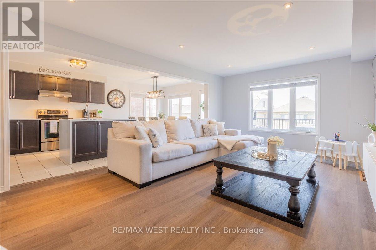 Photo 15 of 6 Cherry Lane, New Tecumseth ON