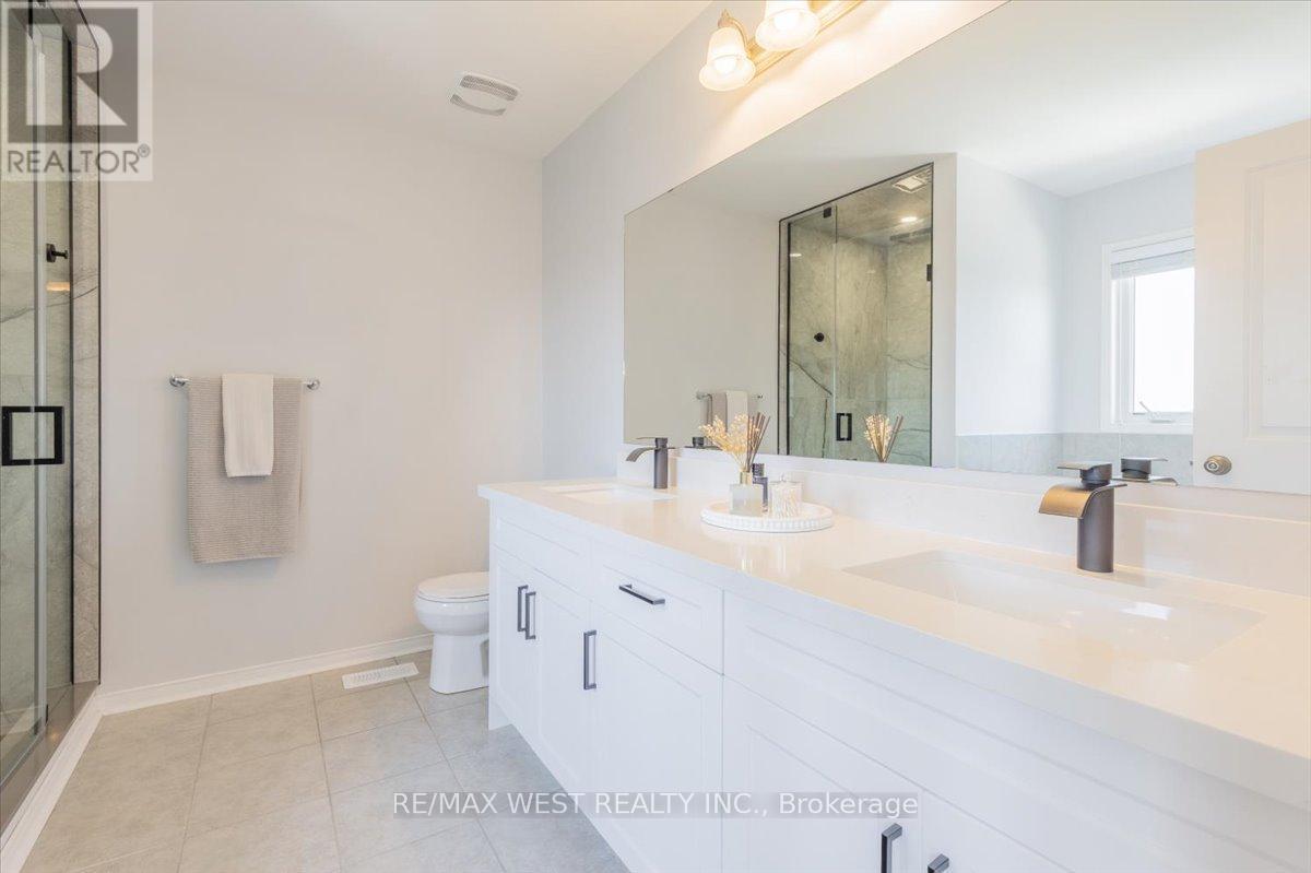 Photo 12 of 6 Cherry Lane, New Tecumseth ON
