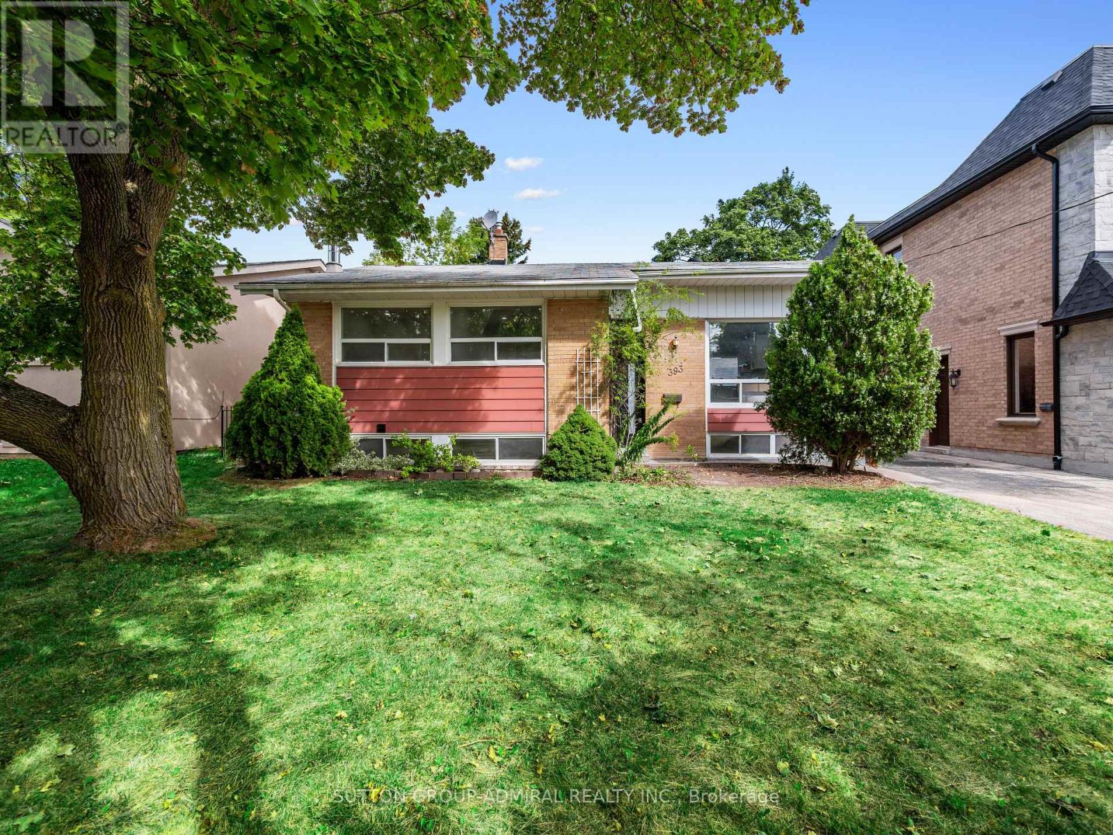 Photo 36 of 393 Paliser Crescent S, Richmond Hill ON